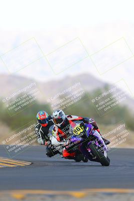 media/Sep-24-2022-CVMA (Sat) [[a45f954247]]/Race 10 Amateur Supersport Middleweight/